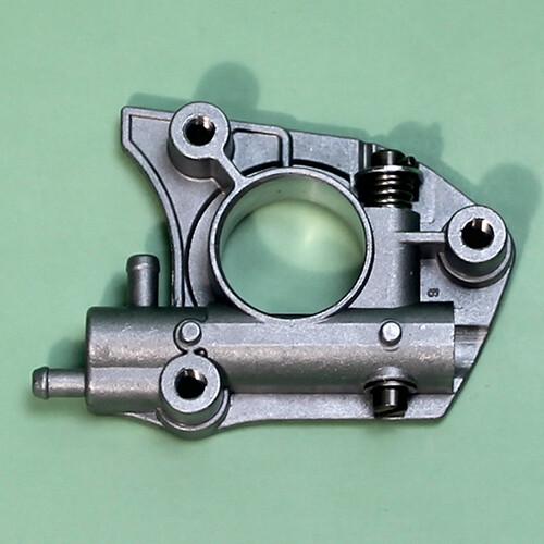 ぽんこ オイルポンプアッセンE 共立(kioritz) チェンソー CSVE396/CSVE396H