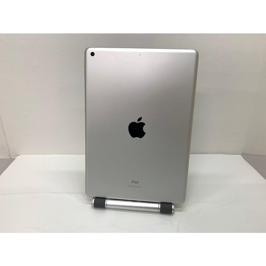 iPad Apple 第8世代 MYL92J/A Wi-Fiモデル 容量32GB A2270 10.2インチ