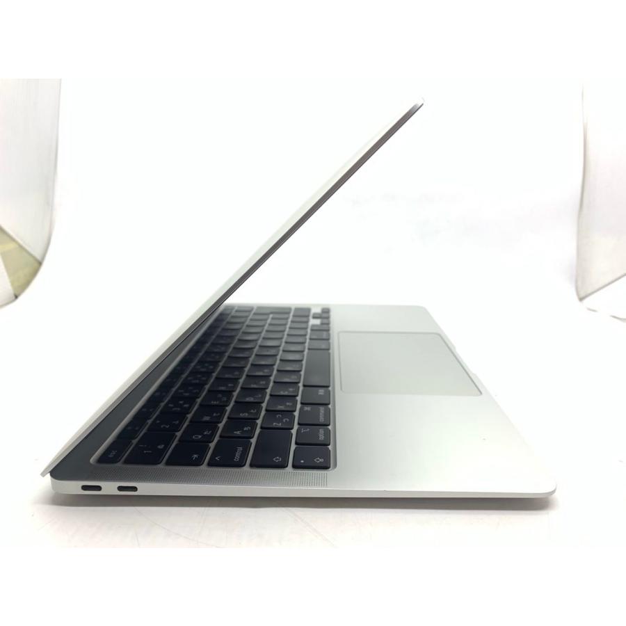 Apple MacBook Air 13inch M1 2020 充放電118回 A2337 APPLE M1 8コアCPU 7コアGPU メモリ16G SSD256GB シルバー 日本語配列 中古の画像