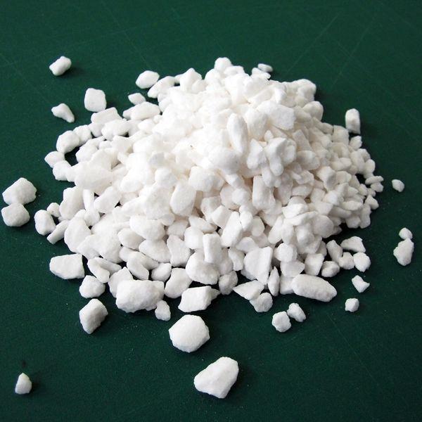 【高額偽物注意！】錆びない枯れない！凍結防止・融雪剤　路通（非塩化カルシウム）　20kg |  | 01