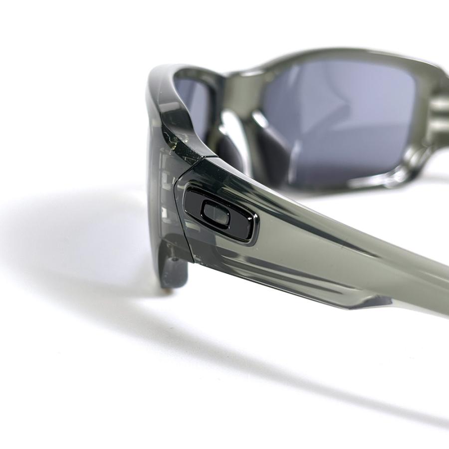 ざ*き様 oakley ヴィンテージ サングラス　fives ファイブス 90s OAKLEY（オークリー） ファイブススクエアード oo9238-3954 ハイ
