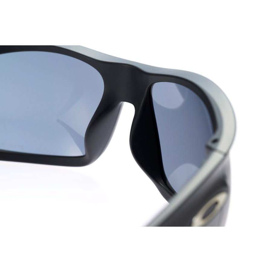 OAKLEY（オークリー） マスィータ oo9486-0160 ハイブリッジフィット