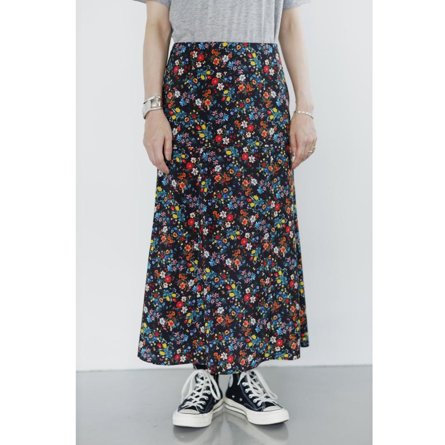 MEYAME（メヤメ） BEAUTIFUL SKIRT (FLOWER) BLACK スカート プリント