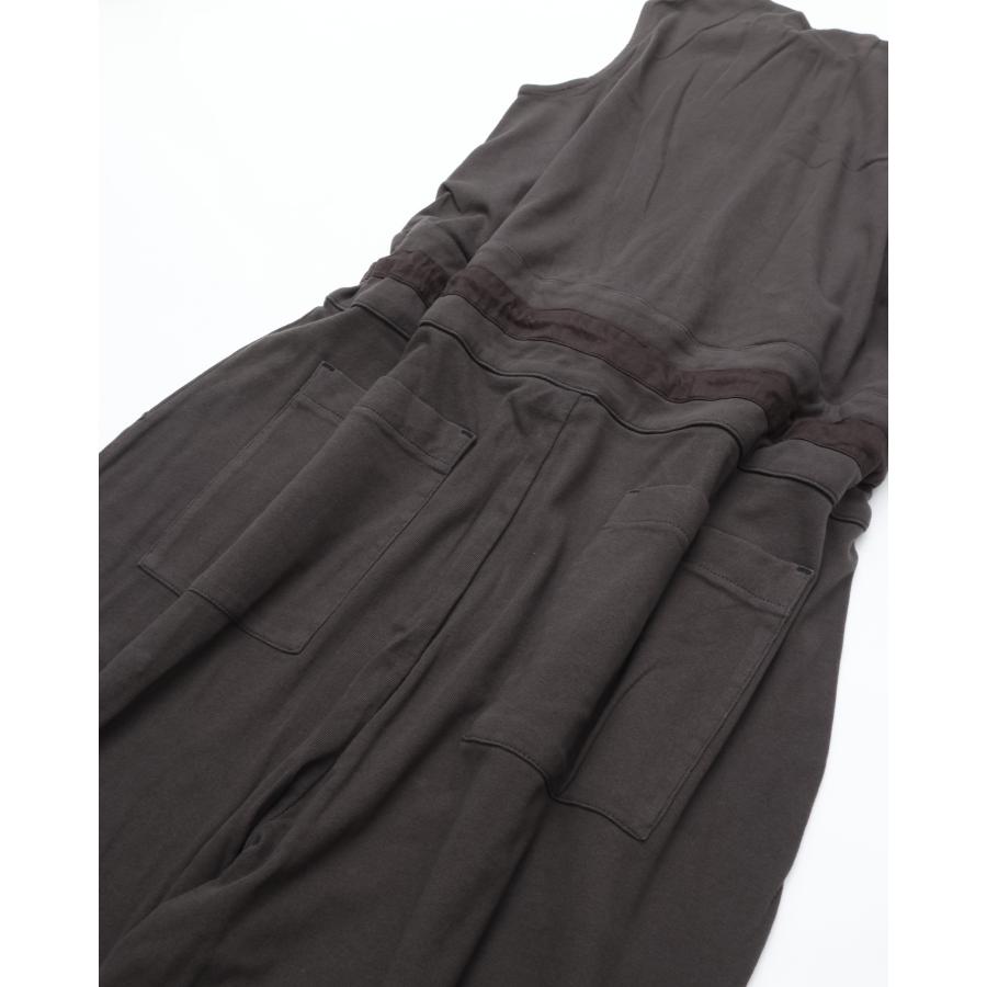 MEYAME（メヤメ） SLEEVELESS HALF ZIP ALL-IN-ONE MEY-2306 BLACK