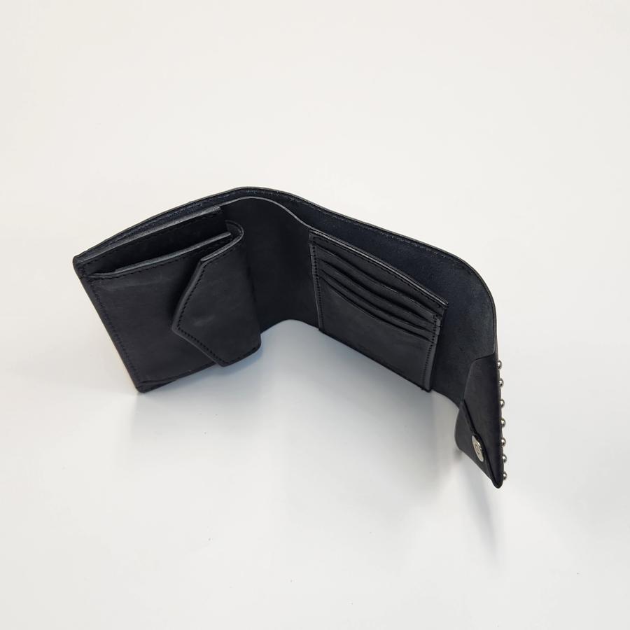 Dono（ドーノ） 30％COUPON配布中 スタッズ レターウォレット M