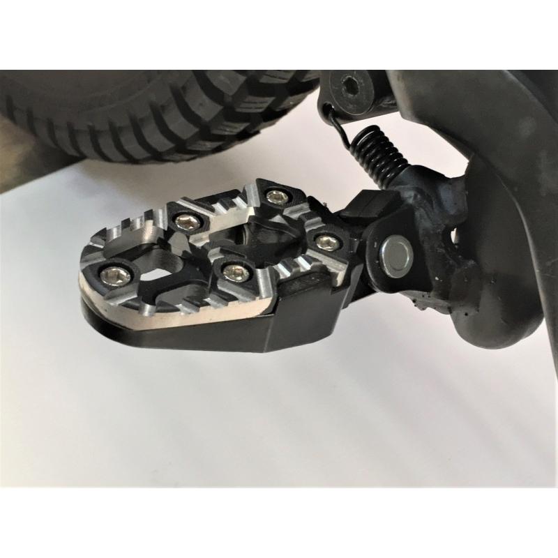 K-FACTORY（ケイファクトリー） セロー250 (18-) フットペグ TYPE2