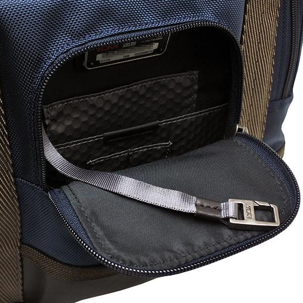 TUMI バックパック トゥミ PC収納 リュックサック バッグ 本革 レザー