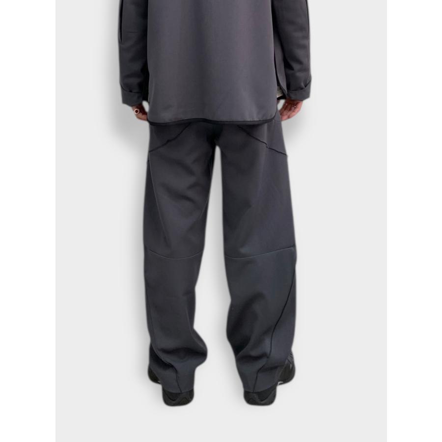 bal × ii_iiiiiiii TECHNICAL WOOL TROUSERS  ASPHALT / 2026SS bal original ハーフジップ プルオーバーの画像