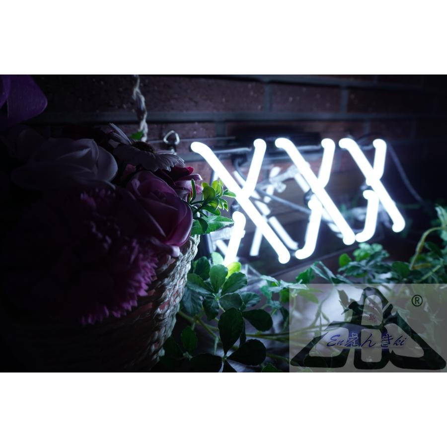 ネオンサイン XXX ネホワイト ガラス バー クラブ ナイトインテリア おしゃれ装飾 壁掛け led 看板 アメリカン 店舗用 電飾 サインボード  オーダーメイド可能_2