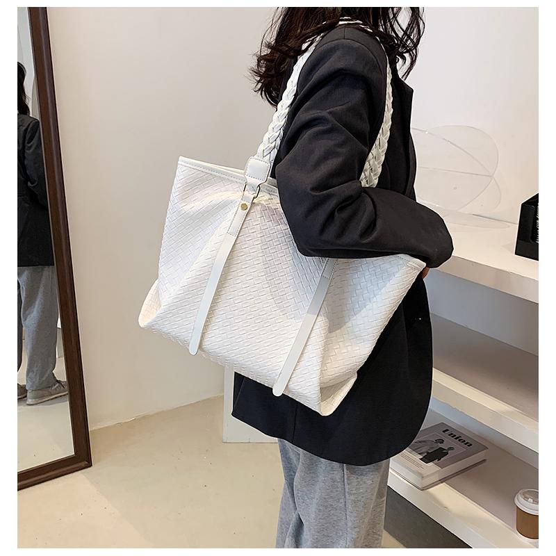 レディース トートバッグ カジュアル 大きめ キャメル 大容量 ママ シンプル タッセル トートバッグ ルース ア Bg0 Oct ショップ 通販 Yahoo ショッピング