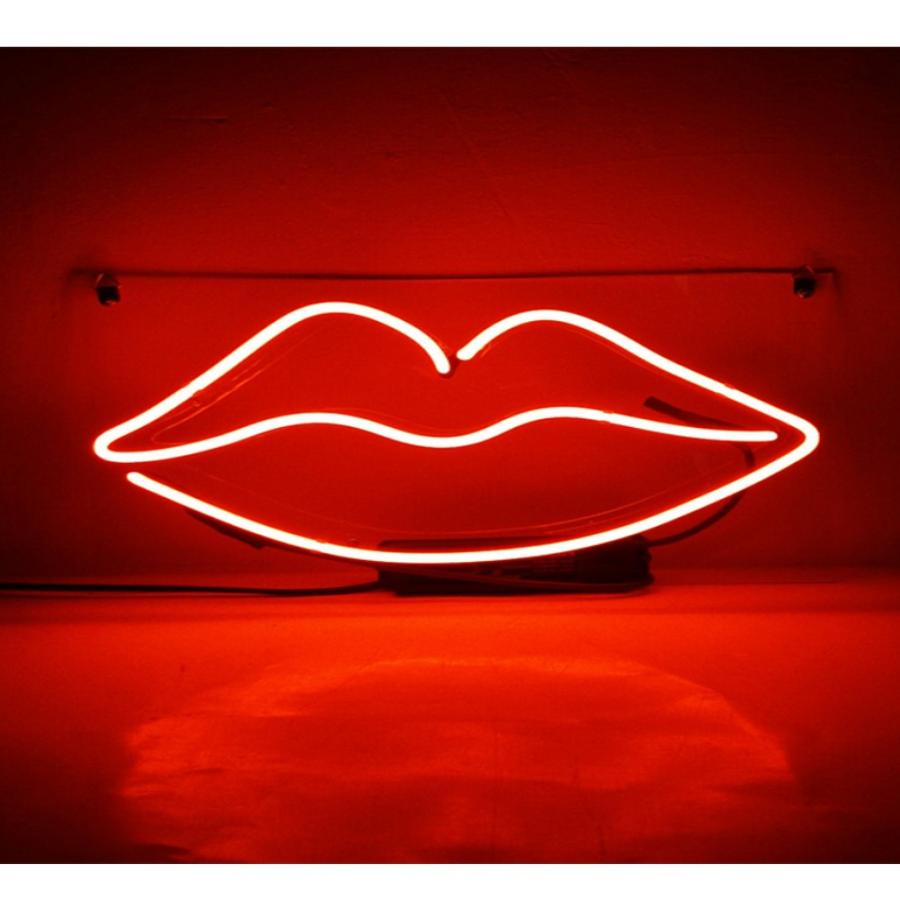 ネオン サイン TN152『KISS 唇』NEON SIGNネオン管、ディスプレイ ボード、カフェ、喫茶店、広告用看板、クラブ インテリア　 15*10インチ :HJ00TN152:Oct.ショップ - 通販 - Yahoo!ショッピング