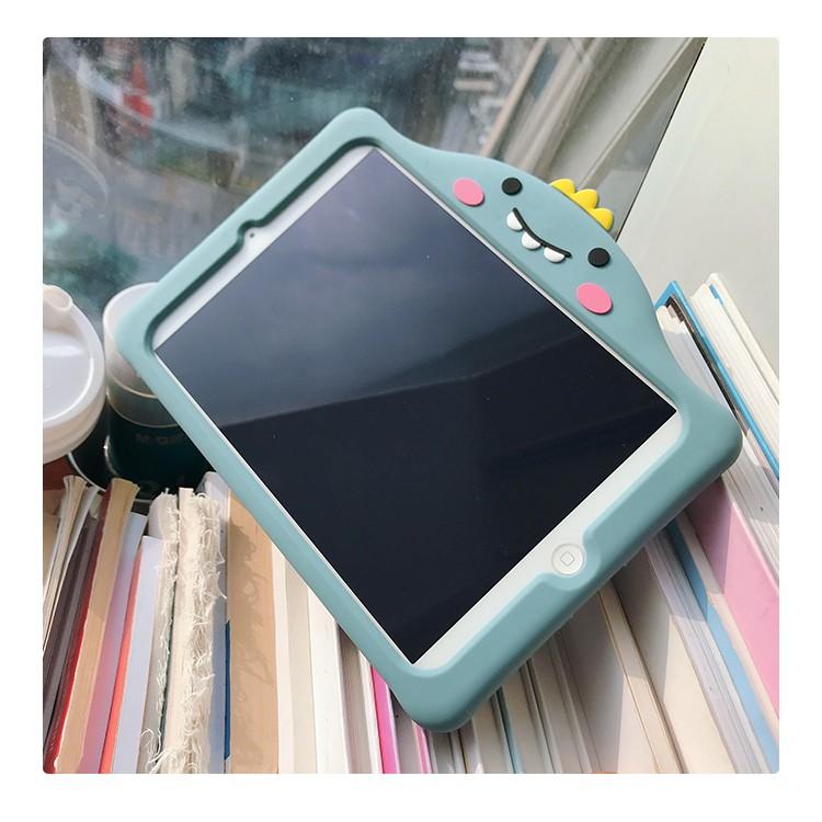 Apple iPad5 32GB 緑色 スタンドケース付き Apple iPad5 32GB 緑色 スタンドケース付き Apple iPad5 32GB