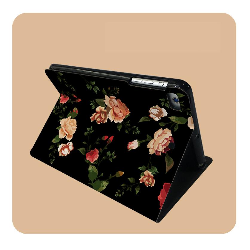 PRADA 花柄 iPadケース 赤　黒　パリ限定 PRADA 花柄 iPadケース 赤 黒 パリ限定