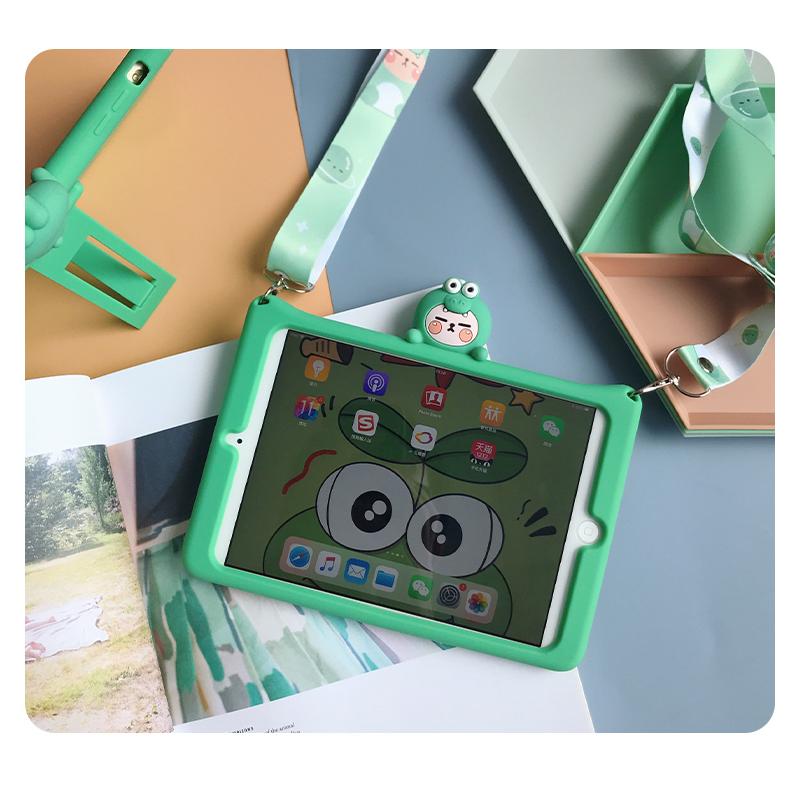 アイパッドケース 可愛い グリーン キャラクター iPadケース 11インチ