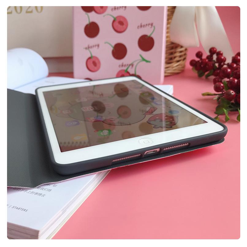 iPadケース 11インチ アイパッドケース 可愛い フルーツ いちご