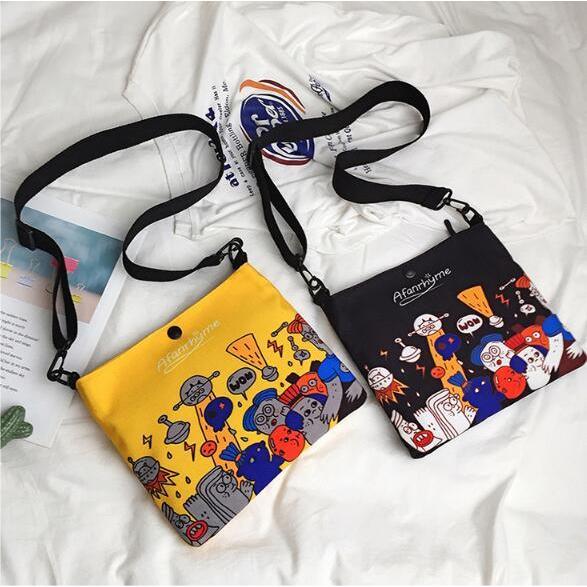 斜めかけ ショルダーバッグ レディース おしゃれ おでかけ 私服 可愛い キャラクター 宇宙 Sbg511 Oct ショップ 通販 Yahoo ショッピング