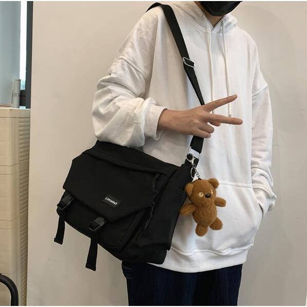 LIMPID ブラック ショルダーバッグ 男女兼用 ショルダーバッグ 男女兼用 ボディバッグ チェーン レザー 黒