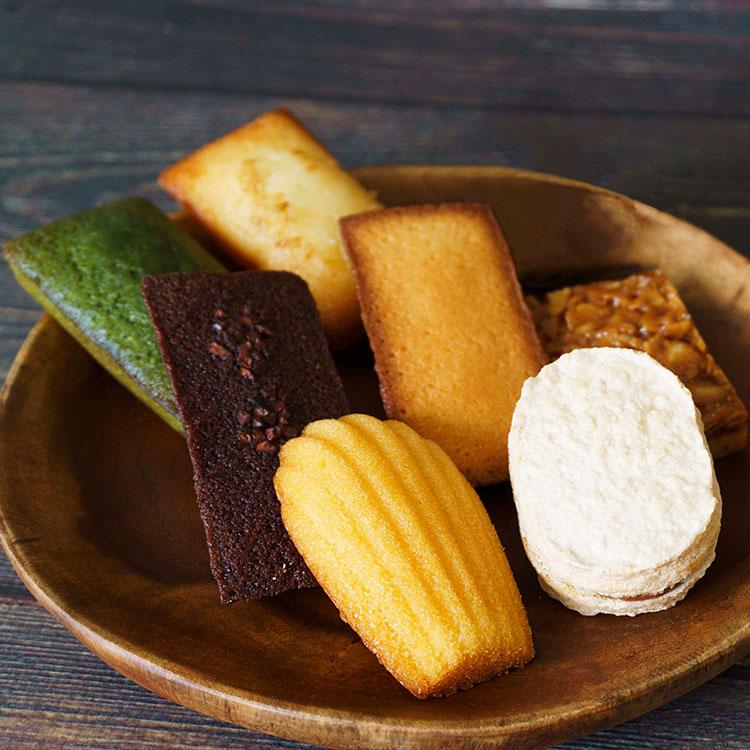 ギフト 洋菓子 ラ・マーレ・ド・チャヤ 焼菓子 詰め合わせ 24個入 約3