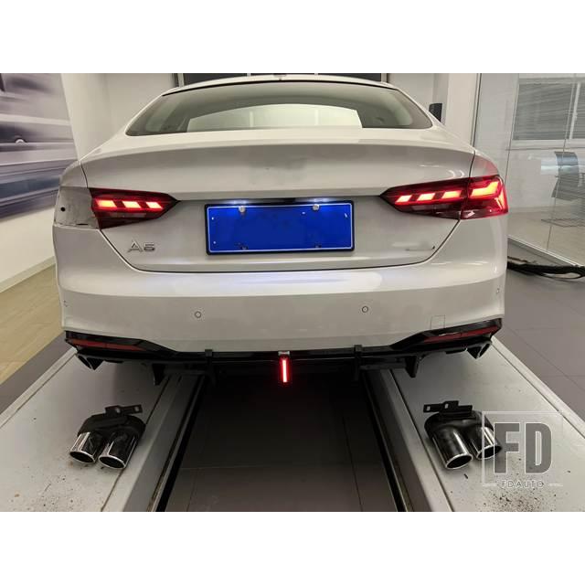 【並行輸入品】アウディ A5 S-LINE フェイスリフト S5 2021-2023 リアバンパーディフューザー スポイラーリップ+マフラーチップ エキゾーストパイプキットの画像