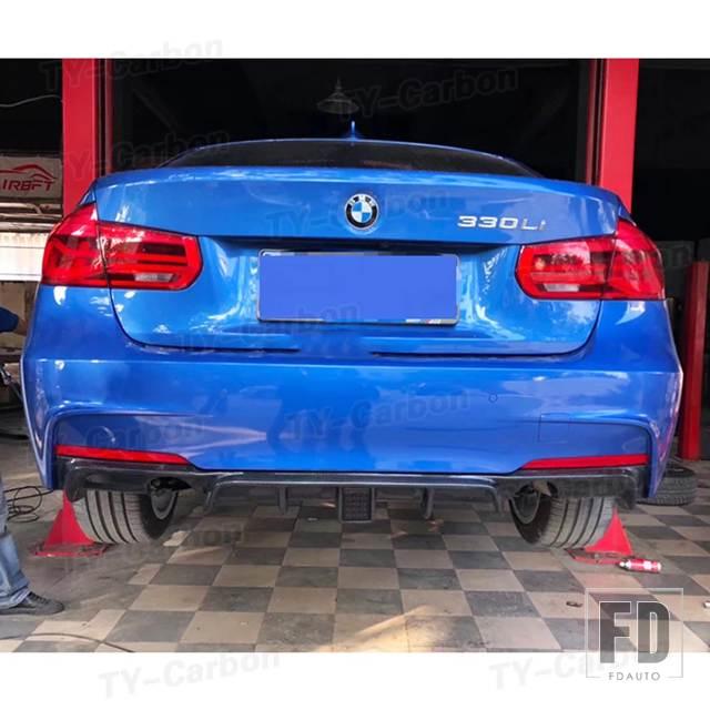 専用　bmw f30 リアディフューザー LEDライト付き 並行輸入品 BMW カーボンリアディフューザー LED ライト付き 3シリーズ