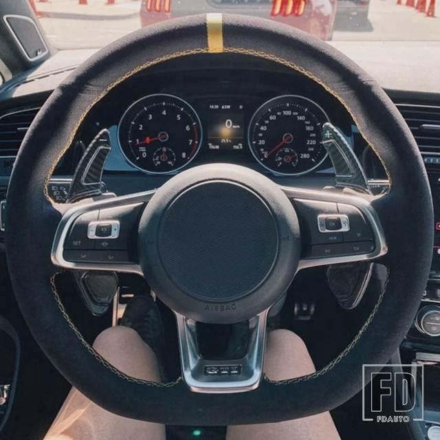 並行輸入品 VW カーボンブラック本革スエードステアリングホイール