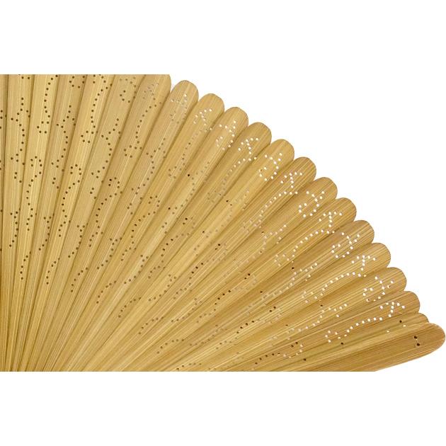 扇子 唐木総彫り 総竹 日本製 18cm 40間 チャーム付き : ODORI Company