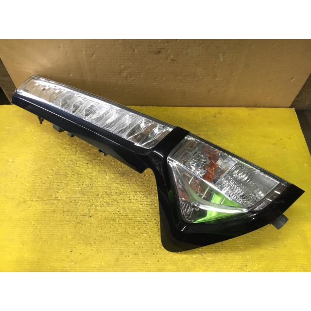 タンク DBA-M910A 左テールランプ コイト 220-69046 81560-B1370