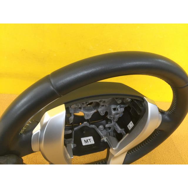 アクア DAA-NHP10 純正ハンドル ステアリング 中期 X-アーバン 黒