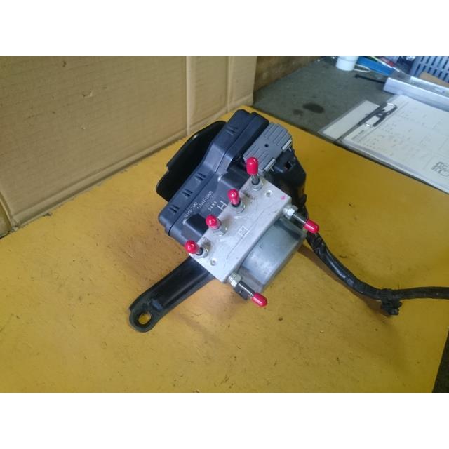 ソリオ DBA-MA15S ABSアクチュエーター 1200 バンディット K12B-DE ZCW 