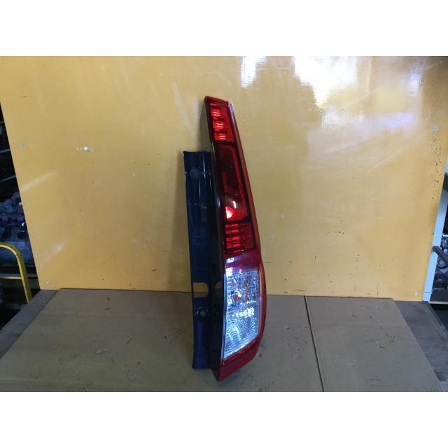 ルーミー DBA-M900A 右テールランプ 1000 カスタム 1KR-FE W24 パール