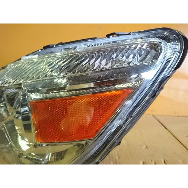 RVR DBA-GA3W 左ヘッドランプASSY 1800 P9135 8301B589 : 小塚