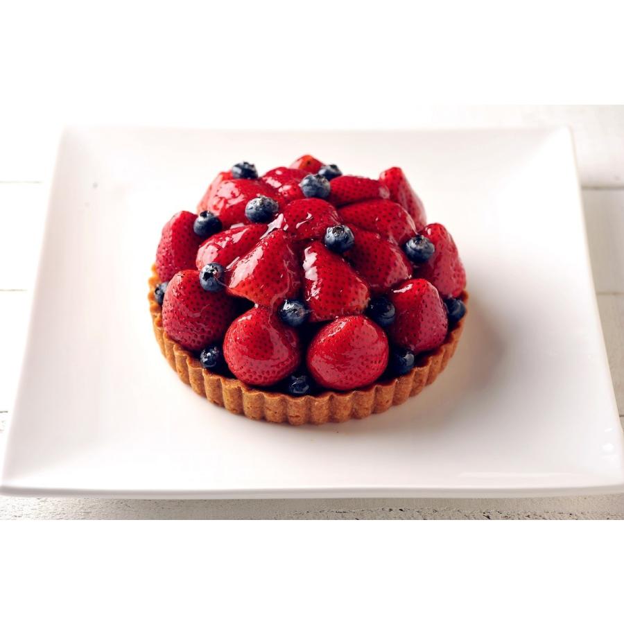 いちごとブルーベリーのタルト バースデーケーキ 5号 お誕生日プレゼント 2 フランス食堂 Oeuf ウフ 通販 Yahoo ショッピング