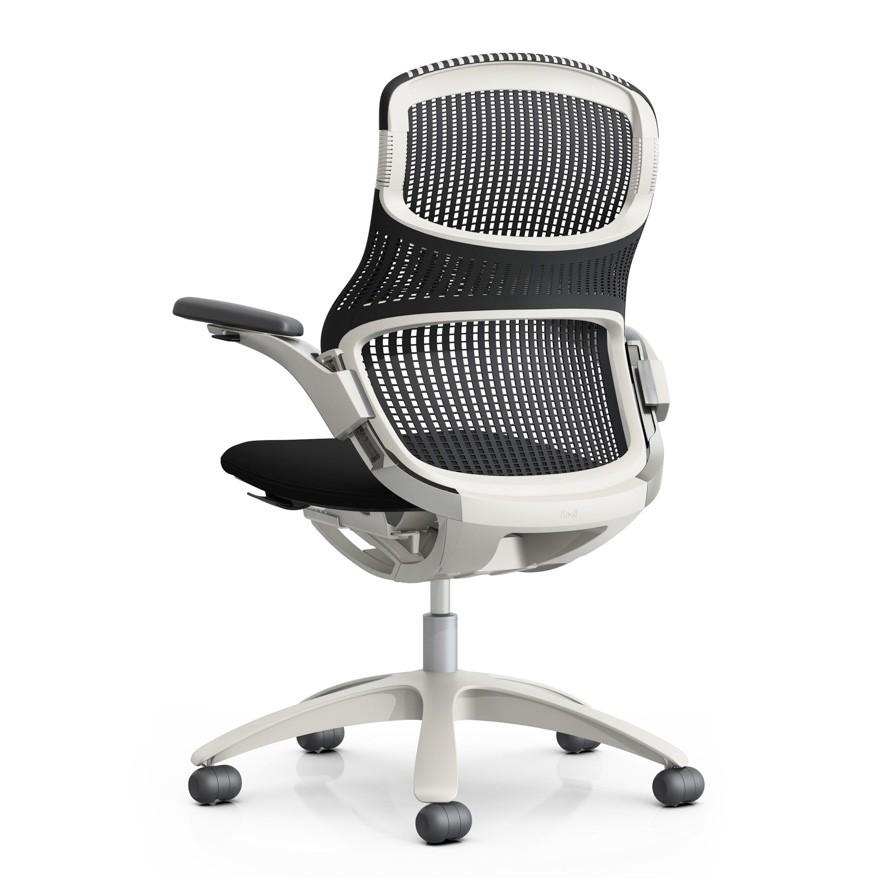 Knoll Genearation（ジェネレーション）／ハイパフォーマンスアームタイプ／ベース：樹脂脚／フレームカラー：ライト／背カラー：オニキス／座カラー：オニキス | Knoll（インテリア） | 01