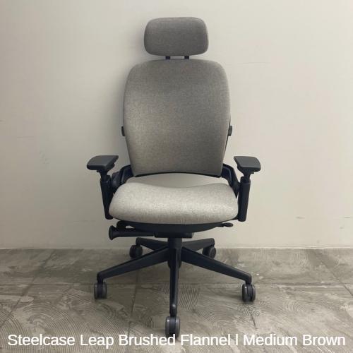 Steelcase  Leap リープチェア／ヘッドレスト付／ブラックフレーム／背・座クロスカラー：(Brushed Flannel) ／ランバーサポート調節機能付／ソフトキャスターの画像