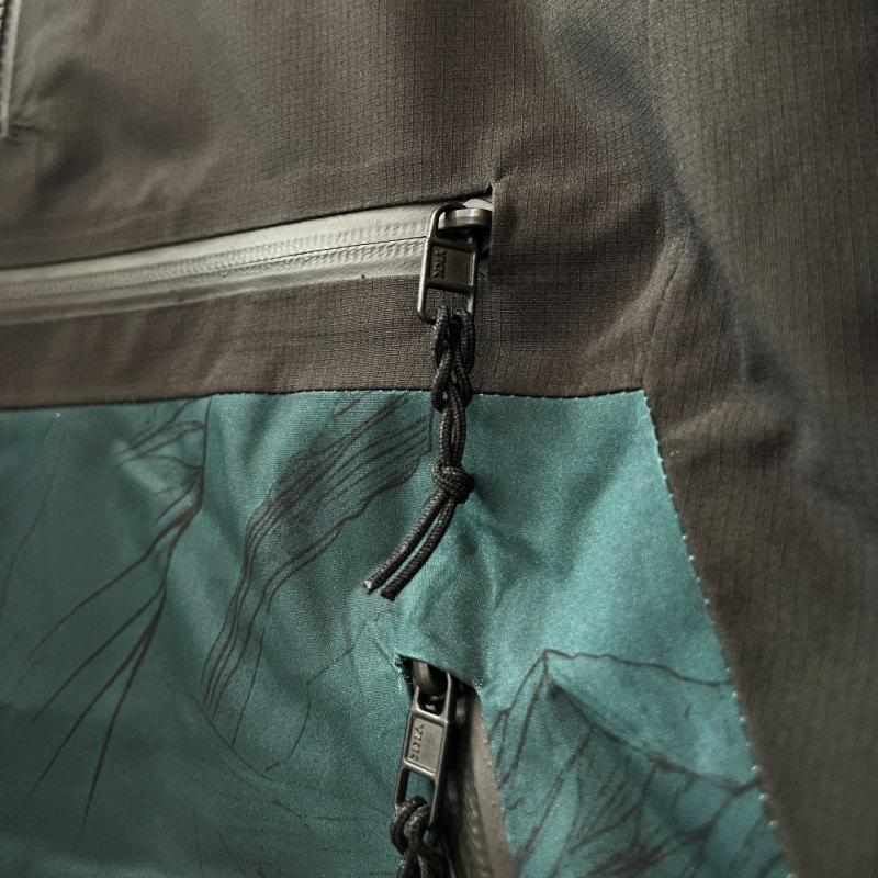 【アウトレット】◎ JONES MTN SURF RECYCLE ANORAK JKT PACIFIC TEAL PRINT Sサイズ レディース スノボウェア ジャケット 24-25_7