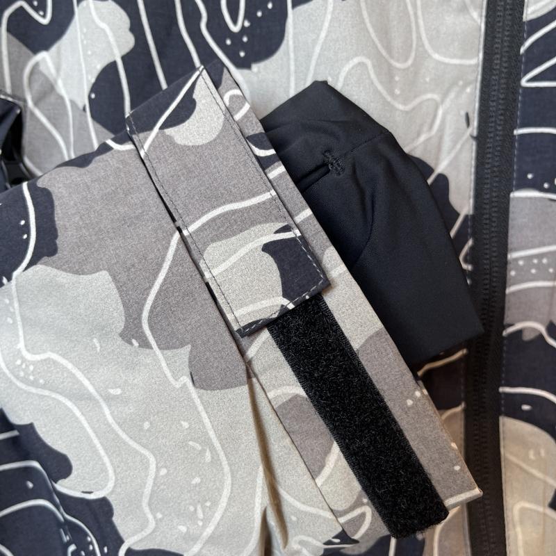 CLWR（カラーウェア） ◎ CLWR U BOX JACKET BLACK MAP スノボウェア