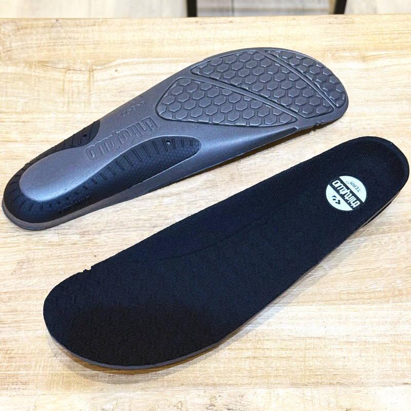 メンズ スノーボードブーツ 25-26 THIRTYTWO LASHED FAVA カラー:BLACK