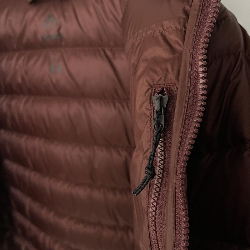 【OUTLET】22-23 JONES RE-UP DOWN PUFFY JKT VULCAN RED Lサイズ メンズ スノーボード スノボウェア ジャケット 型落ちの画像