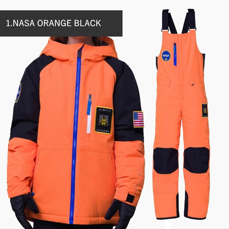 686　子供 　スノーボード　ウェア 　セット　オマケ　OYUKI グローブ付 686（シックスエイトシックス） 【OUTLET】キッズ スノボウェア上下