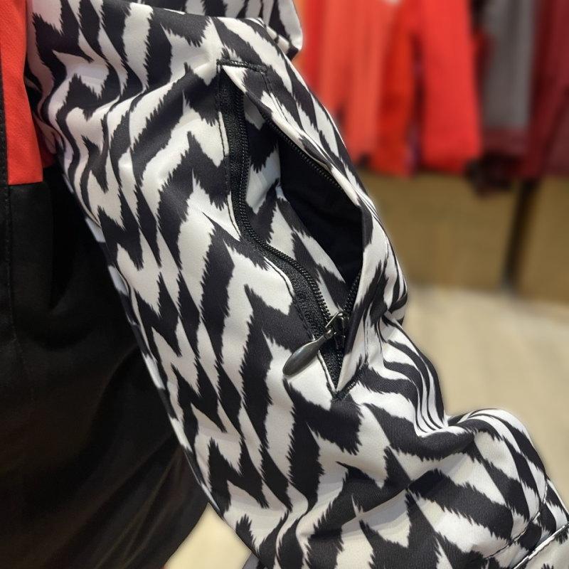 NIKITA 【スノボウェア上下セット】NIKITA ニキータ レディース