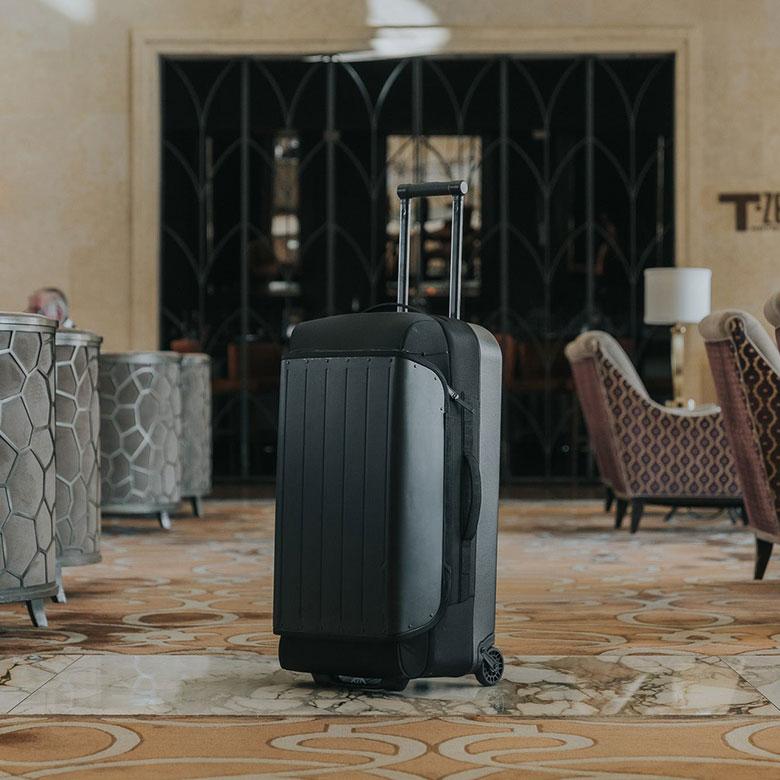 Trimmers Solstice Rolling duffle 30 トリマーズ USA スーツケース ハードケース キャリーケース 84L 大きい 大型 海外旅行 ポリカーボネート製 アルミ素材の画像