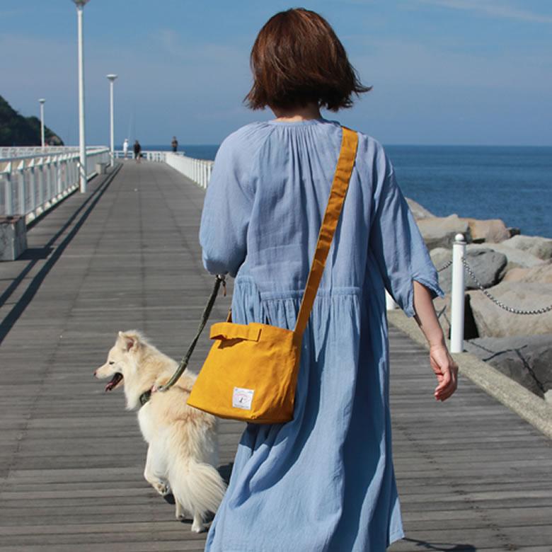 デロリアンズ　お散歩バッグL　カーキ 愛犬のお散歩に お散歩帆布バッグL 軽い 丈夫 かっこいい お散歩