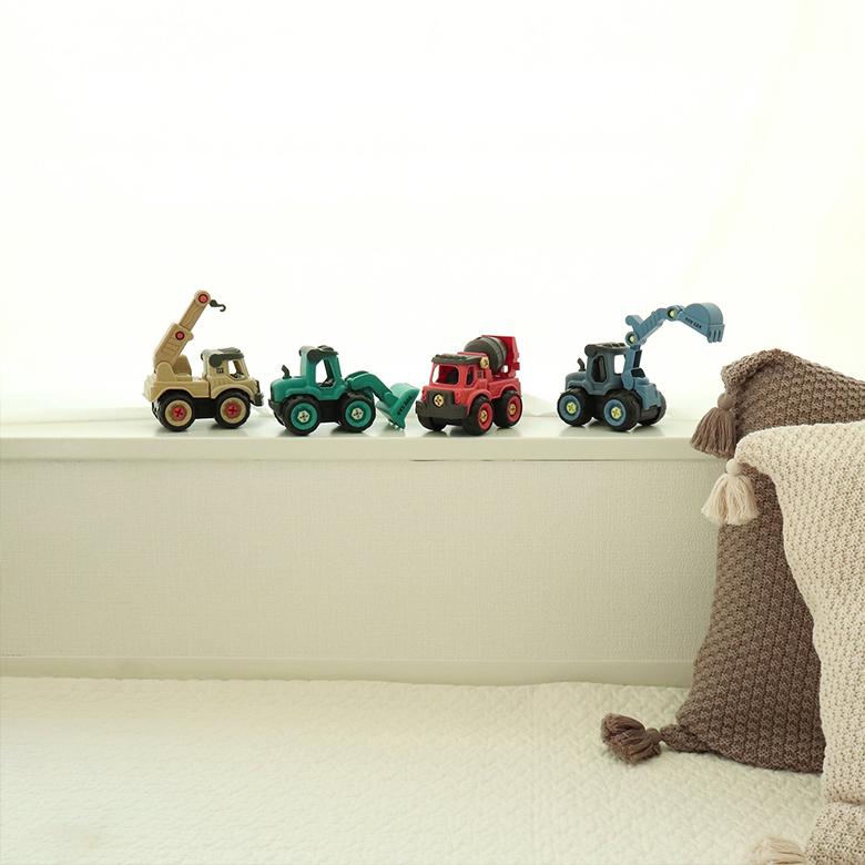 DIY TOY CARS 4点セット トイカーズ 組み立ておもちゃ DIY TOY CARS 4点セット トイカーズ 組み立ておもちゃ
