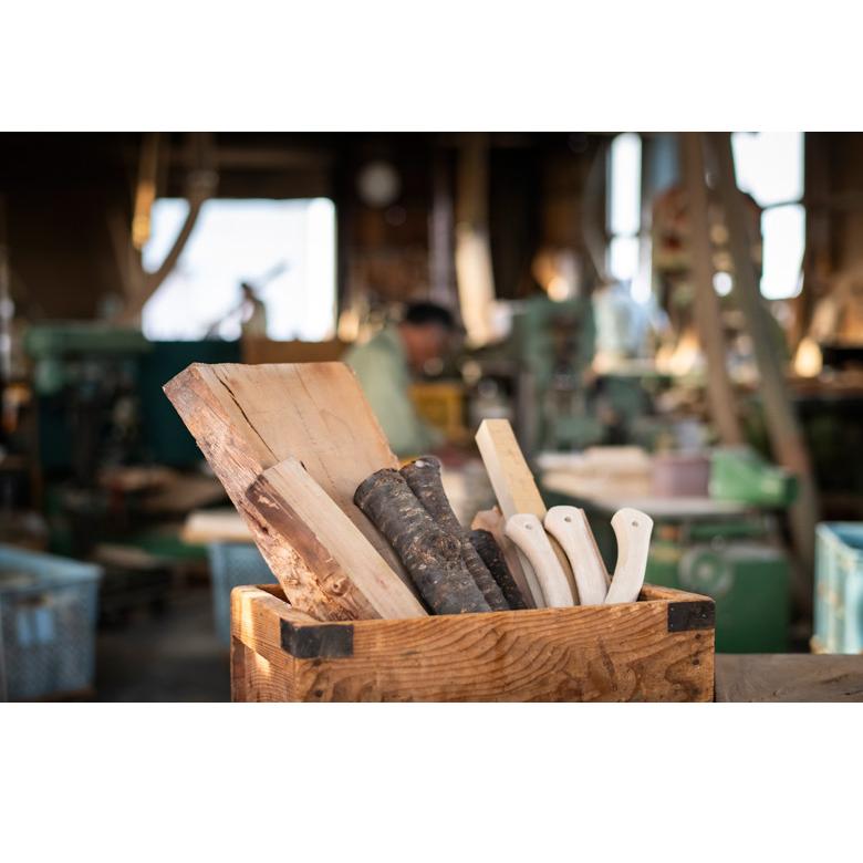 マサコー山口木工の香水 50ml NENRIN GINIRO ネンリン ギンイロ 木工所