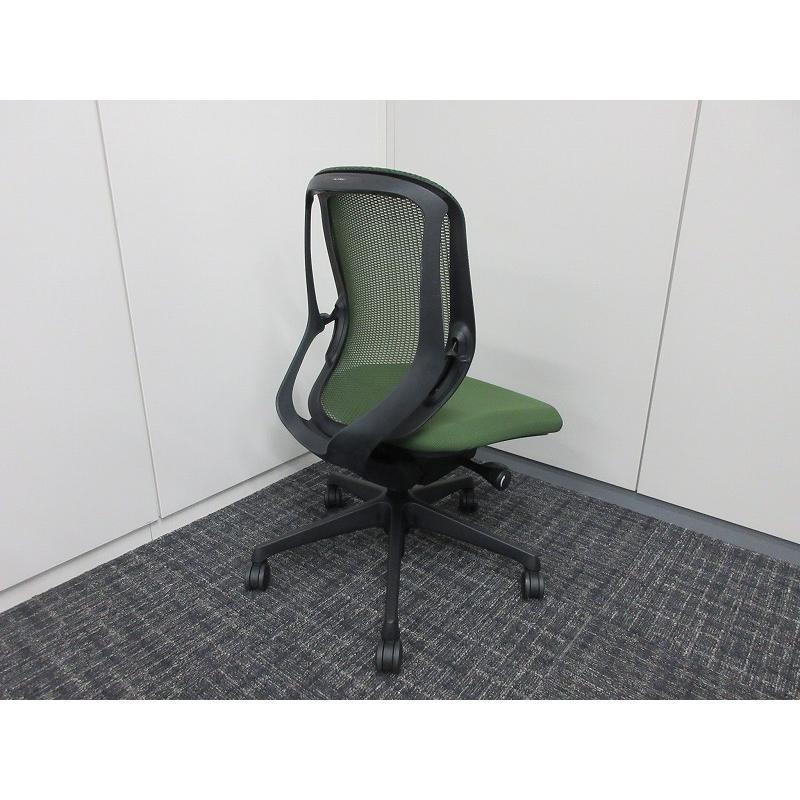 av　オカムラ　シルフィーチェア　ローバック　固定肘　前傾機能　メッシュ　中古品 中古】シルフィーメッシュ オカムラ/okamura 肘付ローバック
