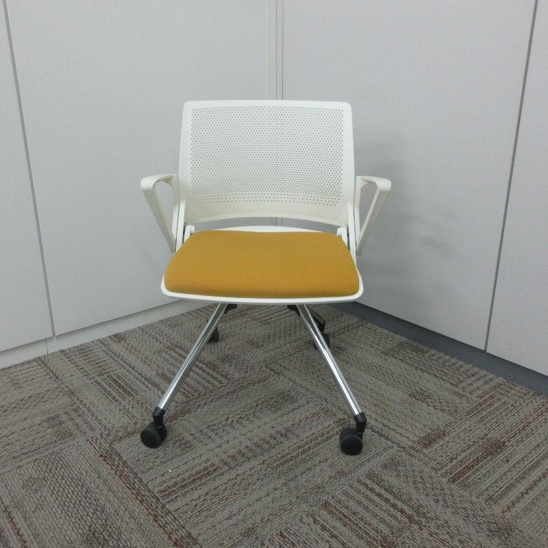 オカムラ（okamura） クリール ネスティングチェア ホワイトシェル 肘