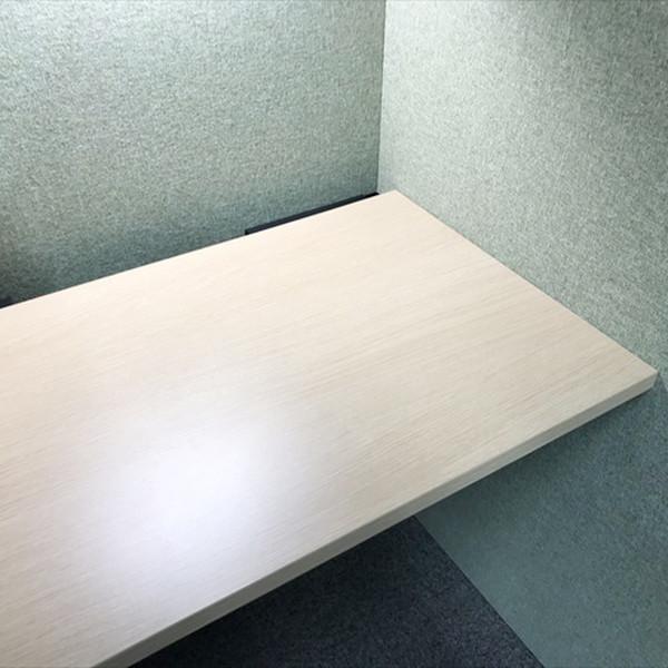 コクヨ 平デスク 個別ブース 引出し無 バックパネル付 オフィスデスク W905 D1270 プレーン 中古 DH-880670Bの画像