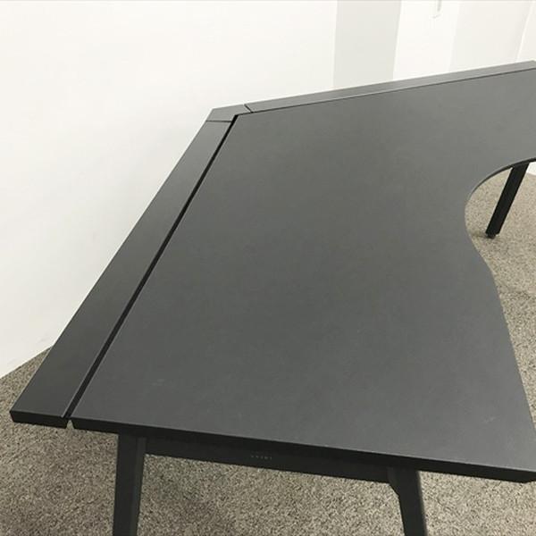 コクヨ L字デスク 完成品 ブーメランデスク 120° サイビTX 引出し無 オフィスデスク W1200 D1200 ブラック 中古の画像