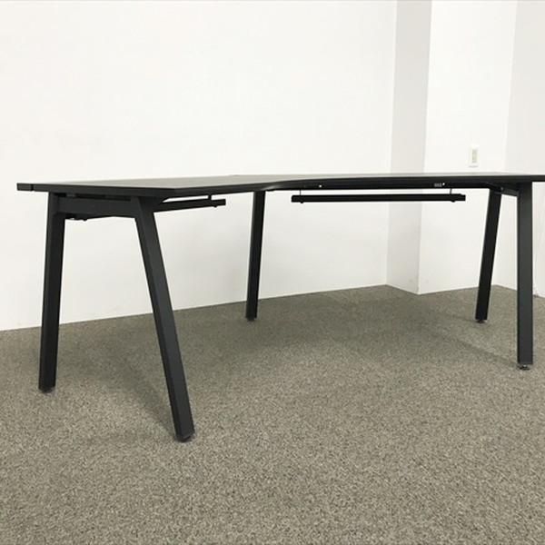コクヨ L字デスク 完成品 ブーメランデスク 120° サイビTX 引出し無 オフィスデスク W1200 D1200 ブラック 中古の画像