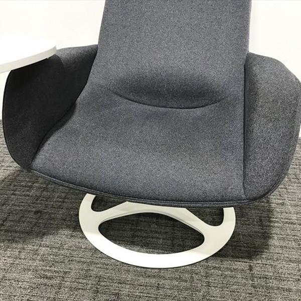 オカムラ（okamura） ライブスパーソナルチェア メモ台付 ミーティング